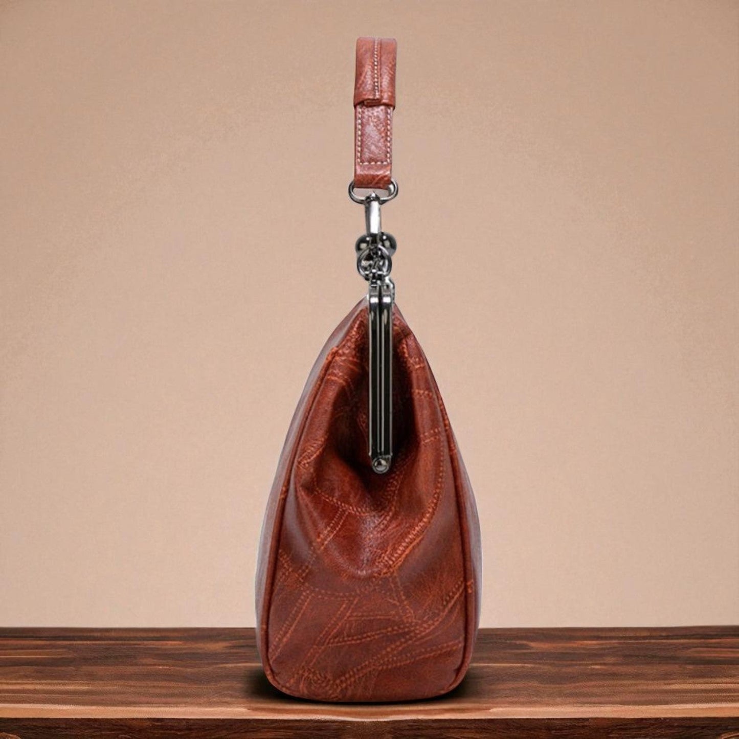 Wiejowska torebka z zamkiem na klucze