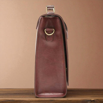 Stylowa damska torebka z ozdobą w formie szlepufa