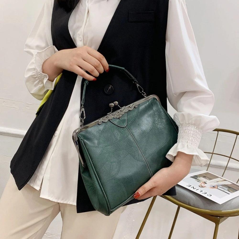 Wiejowska torebka z zamkiem na klucze